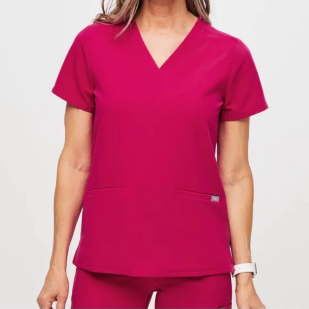 Figs Ultra Rose scrub top